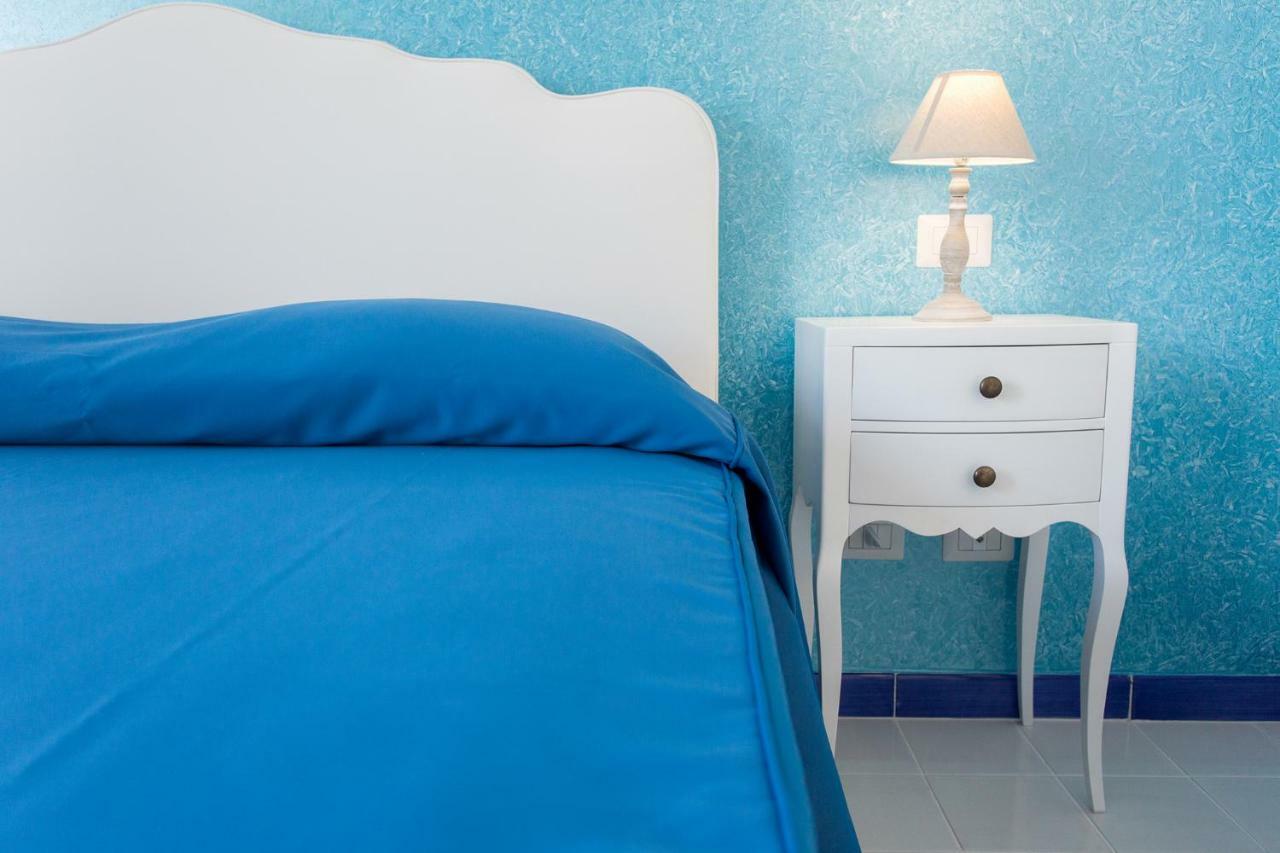 Odysseus Hotel Lipari  Bagian luar foto