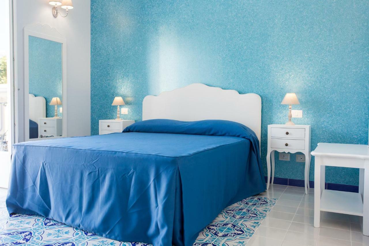 Odysseus Hotel Lipari  Bagian luar foto