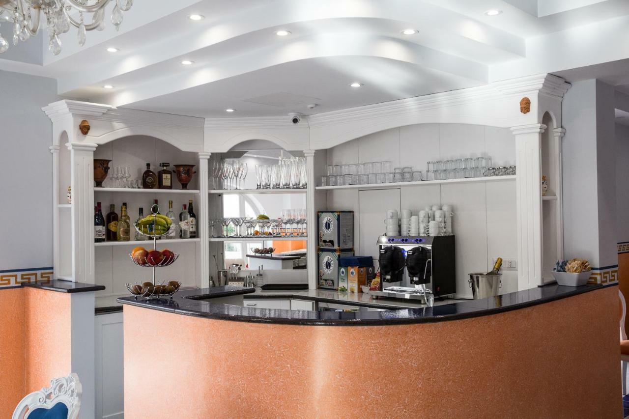 Odysseus Hotel Lipari  Bagian luar foto