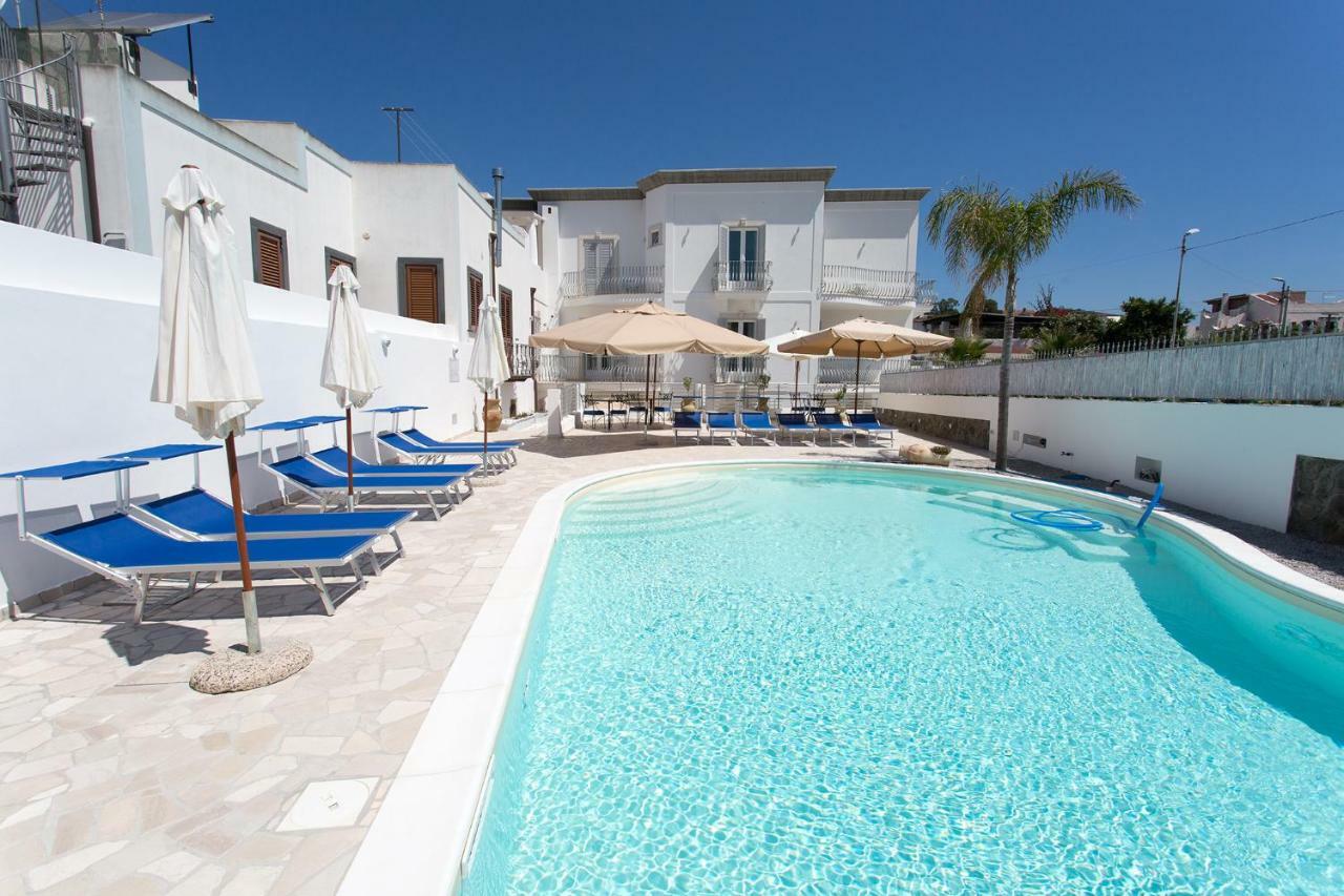 Odysseus Hotel Lipari  Bagian luar foto