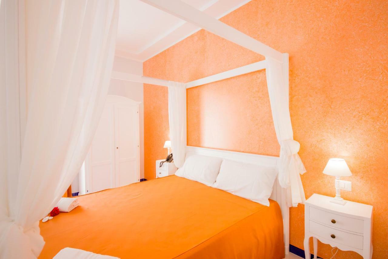 Odysseus Hotel Lipari  Bagian luar foto
