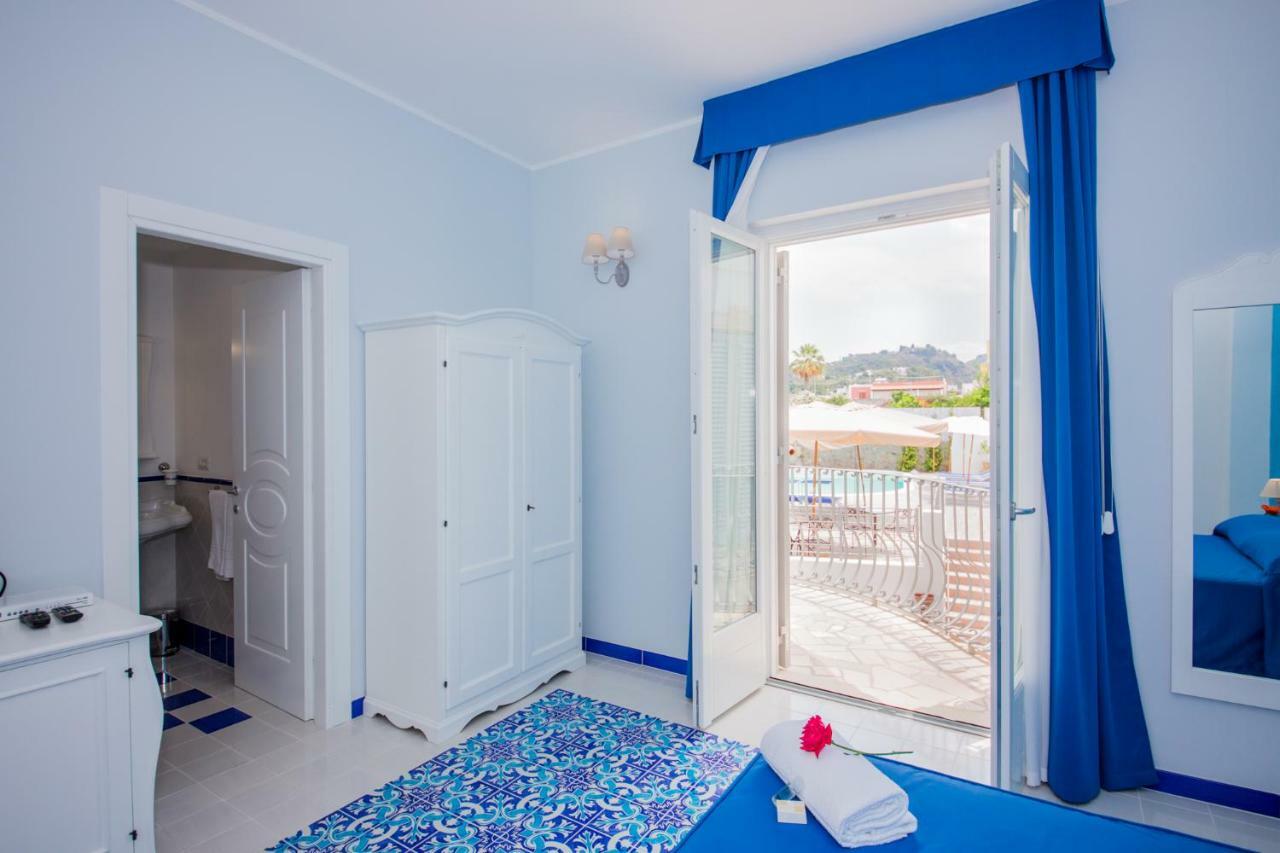 Odysseus Hotel Lipari  Bagian luar foto