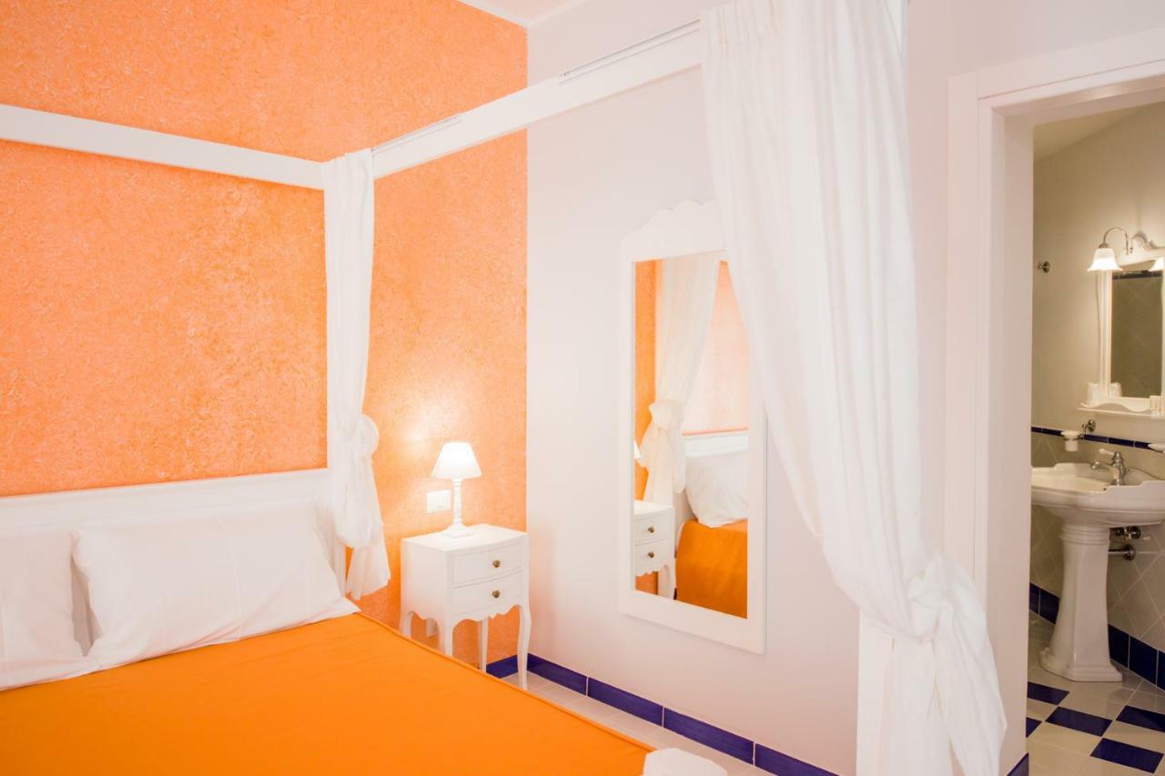 Odysseus Hotel Lipari  Bagian luar foto